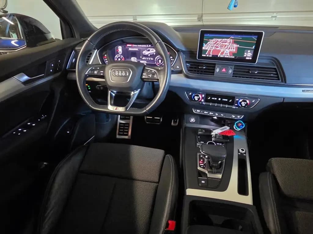 Main__Slider__Photo:Audi Q5 40 TDI S line Std hz. Ahk. Bang~olufsen 02/2019-0