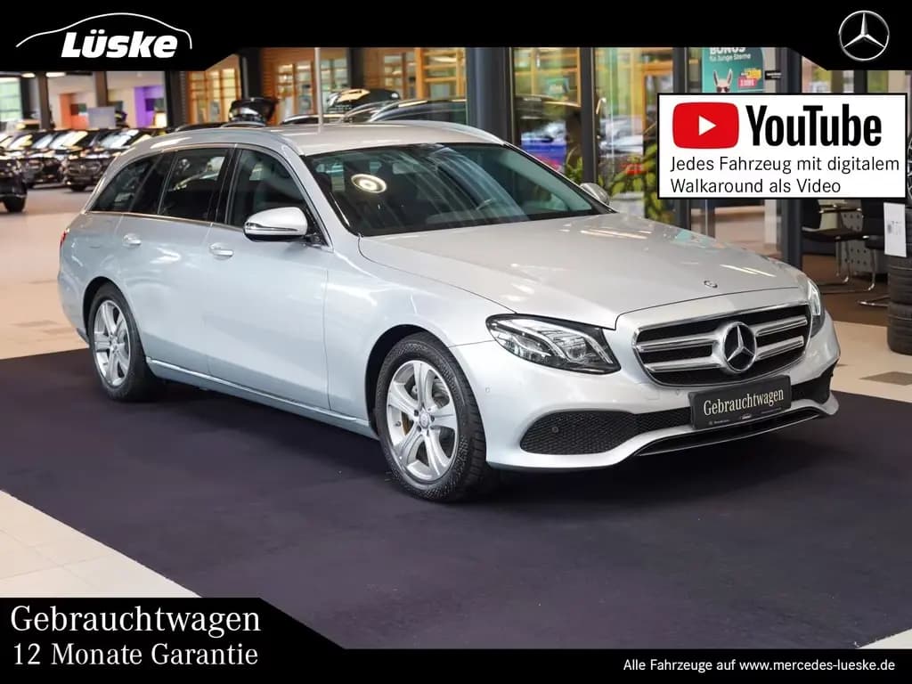 Main__Slider__Photo:Mercedes-Benz E 220 d T AVANTGARDE AHK MULTIBEAM Kamera Totwi 02/2017-0