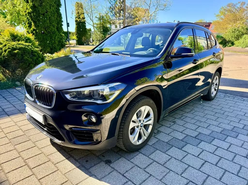 Main__Slider__Photo:BMW X1 sDrive18d Sport Line Kamera AHK TÜVneu 6dtemp 04/2019-0