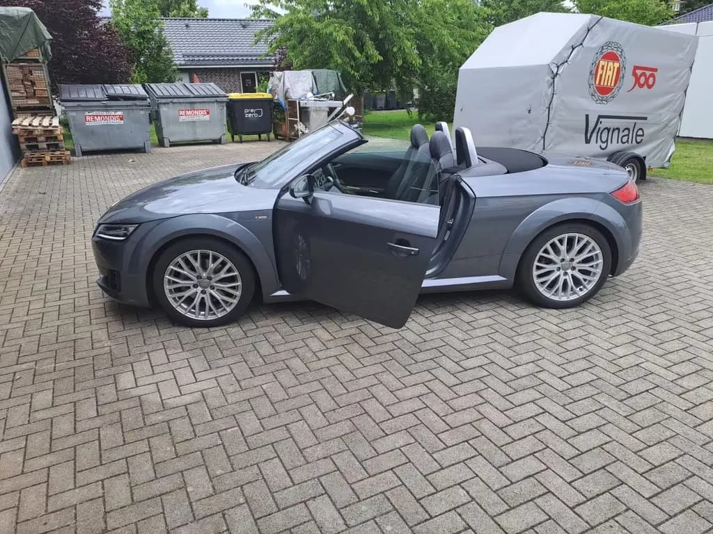 Main__Slider__Photo:Audi Cabriolet 03/2016-0