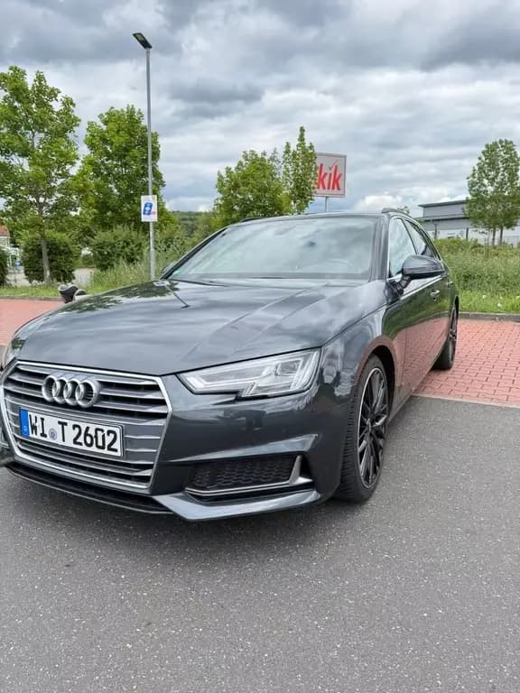Main__Slider__Photo:Audi A4 S tronic sport/Virtual/Alcantara 01/2019-0