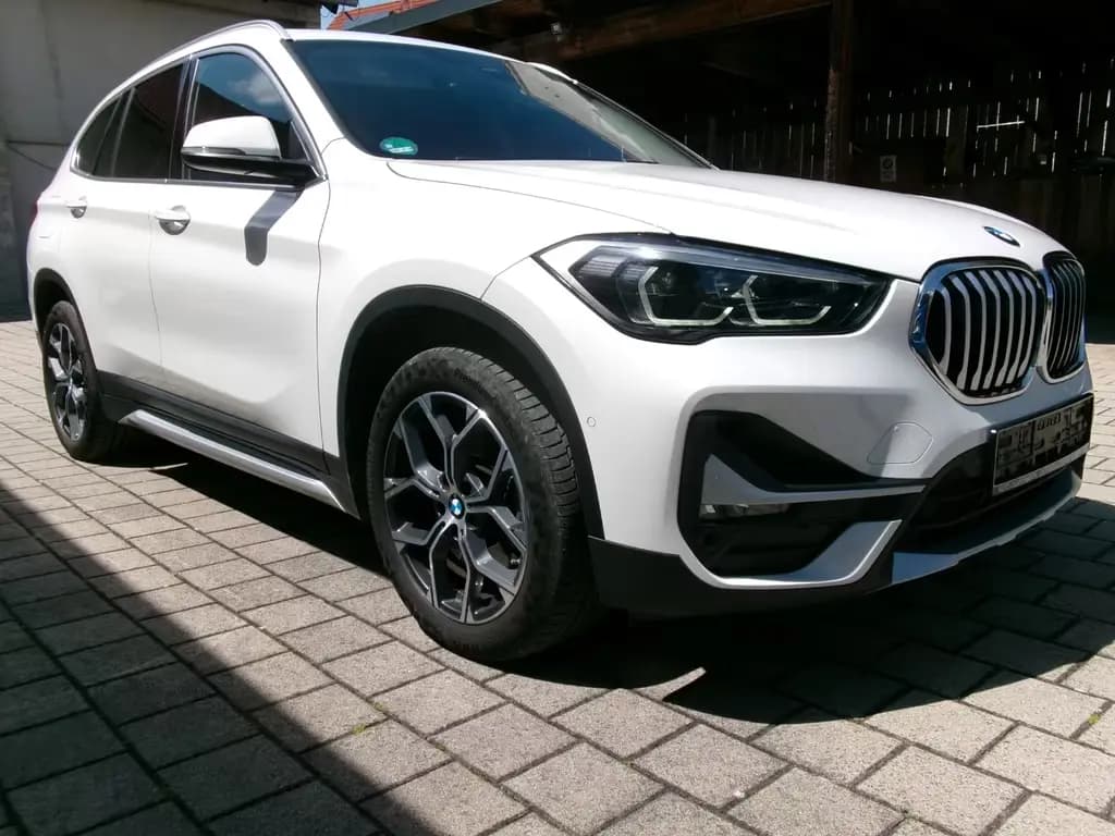 Main__Slider__Photo:BMW X1 xDrive 20 d xLine/T-Leder/Navi/LED 08/2019-0