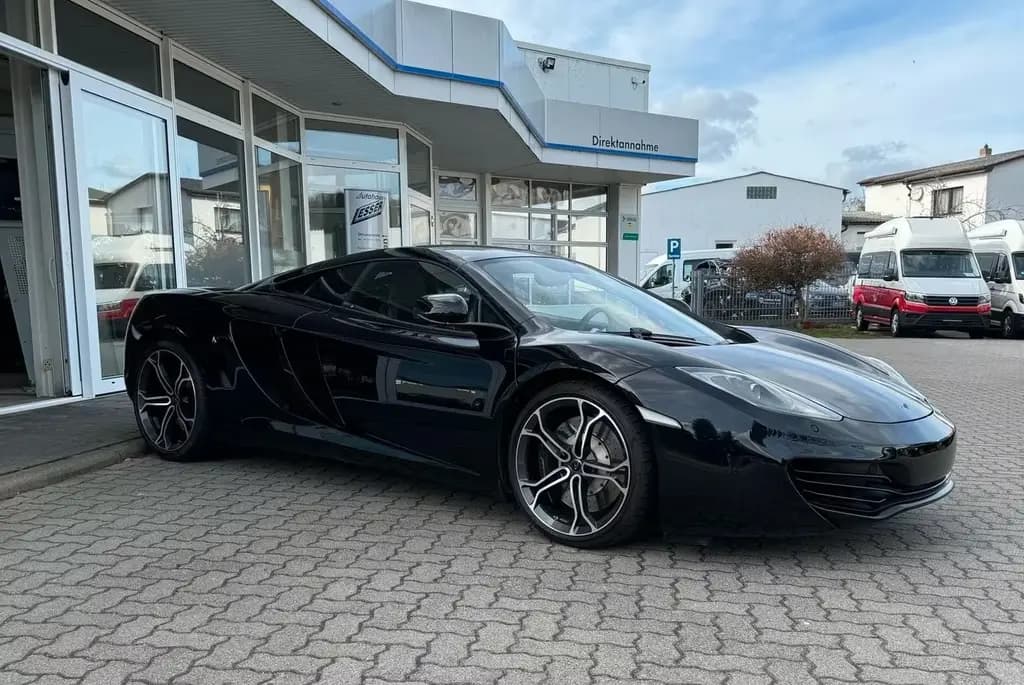 Main__Slider__Photo:McLaren MP4-12C 3.8 V8 05/2013-0