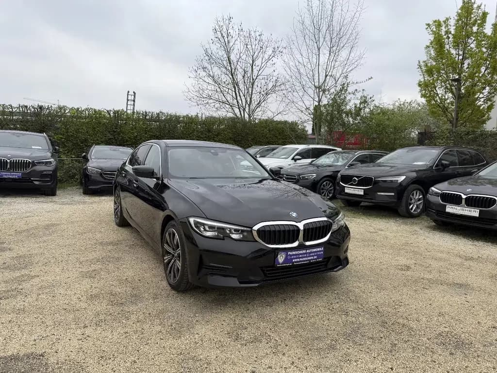 Main__Slider__Photo:BMW 320 d Lim. Advantage Aut. LED+KAMERA+LEDER+SPUR. 10/2020-0