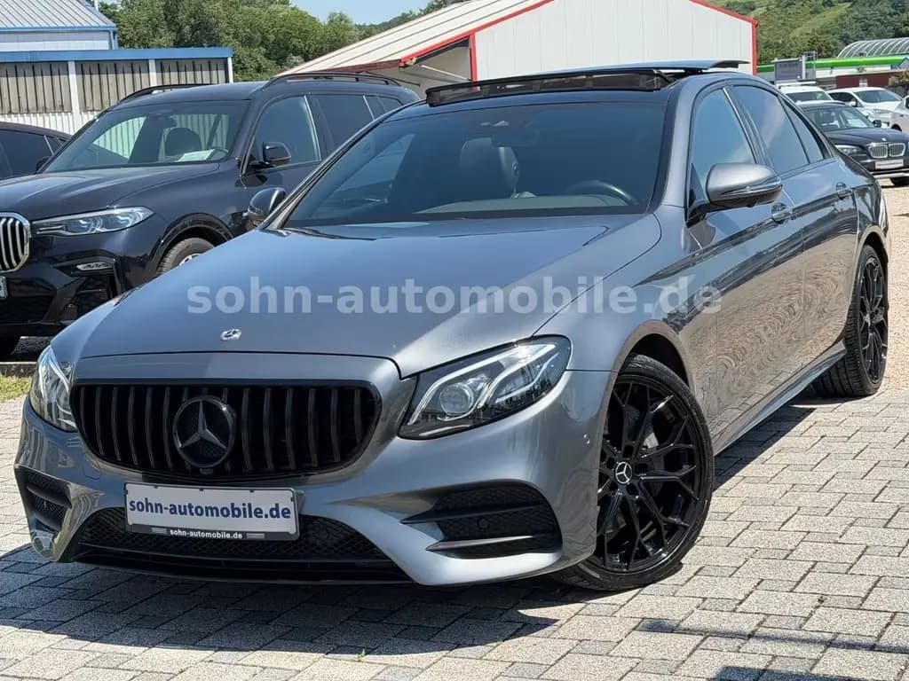 Main__Slider__Photo:Mercedes-Benz E 450 4Matic AMG-Line/Pano/Wide/360°/Historie MB 11/2018-0