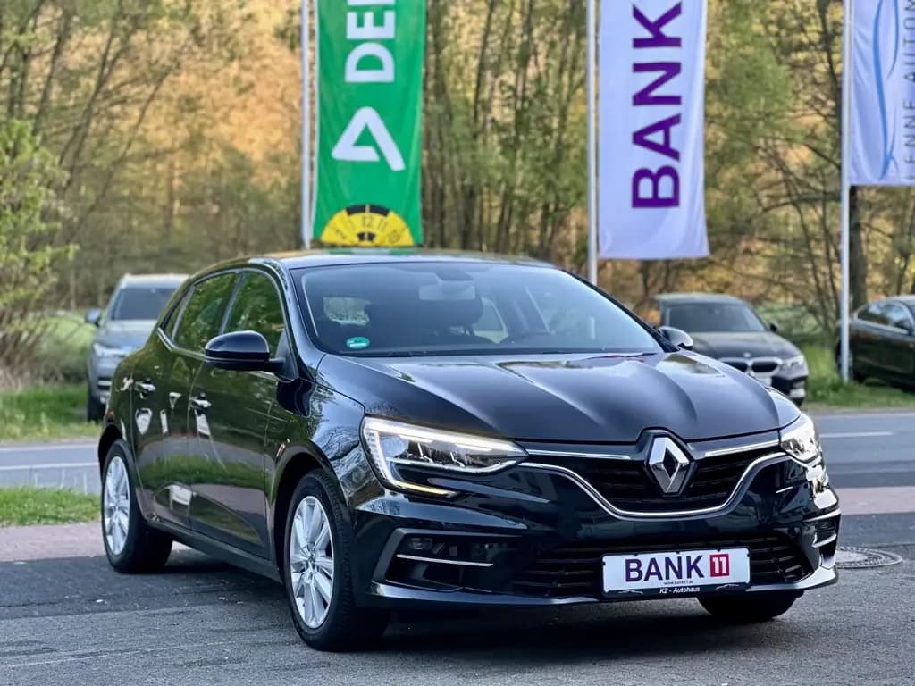 Main__Slider__Photo:Renault Megane IV Lim. 5-trg. Business-Edition*CAM*SHZ* 11/2021-0
