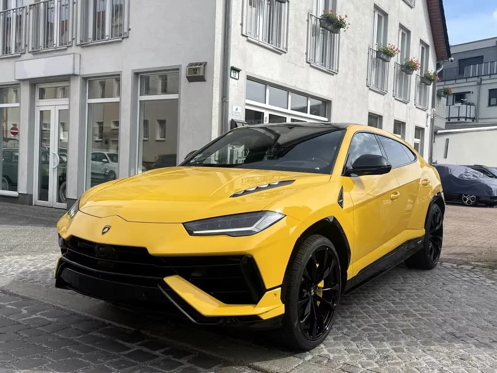 Main__Slider__Photo:Lamborghini Urus S 03/2023-0