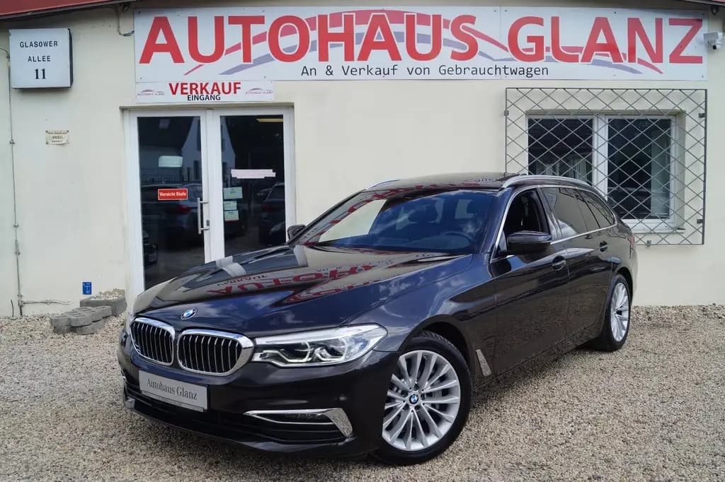 Main__Slider__Photo:BMW 530 d xDrive touring Luxury Line Pano*AHK*Harman 07/2018-0
