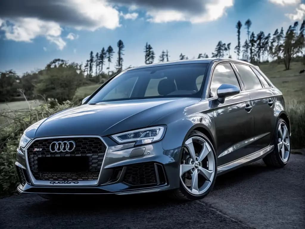 Main__Slider__Photo:Audi RS3 2.5 TFSI S tronic quattro Sportback Original 08/2019-0