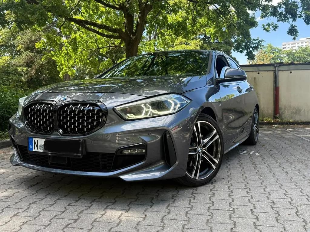 Main__Slider__Photo:BMW 118 d M Sport M Sport 12/2021-0