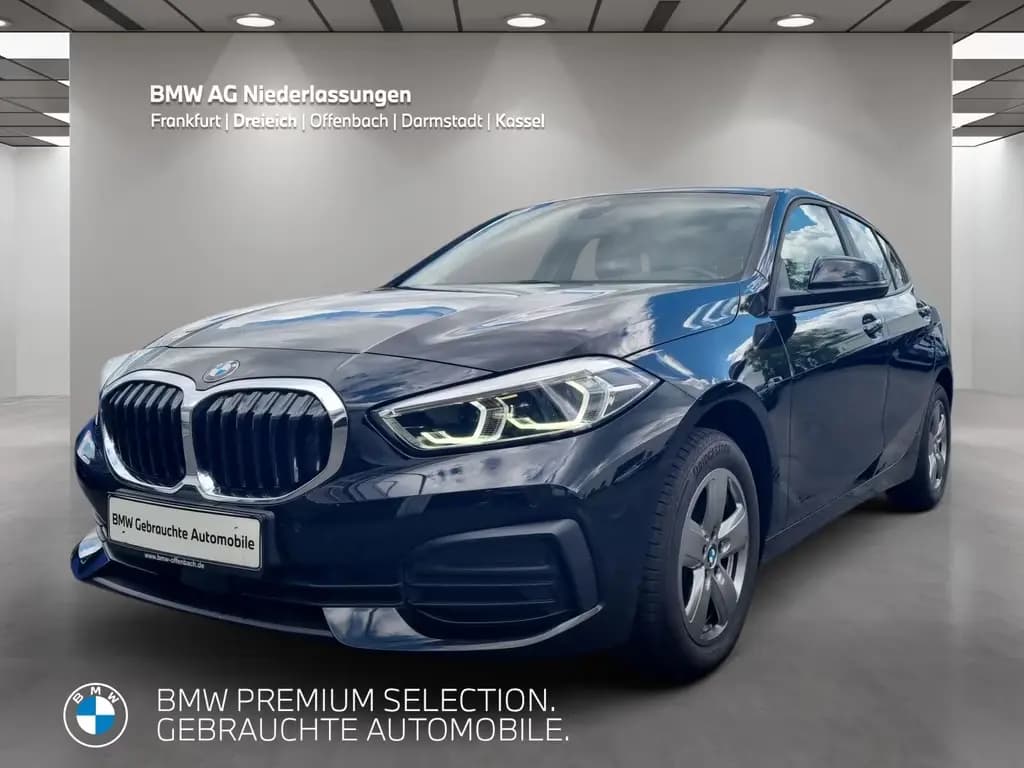Main__Slider__Photo:BMW 118 i LiveCockpitProf PDC LED Sitzheizung 06/2023-0