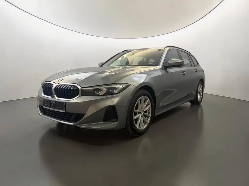 Main__Slider__Photo:BMW 320 d T xDrive Shadow-Line AHK*WIDE*LED*CARPLAY 10/2023-0