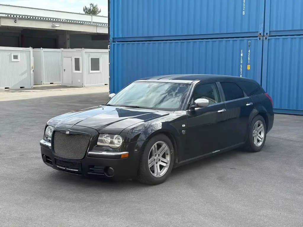Main__Slider__Photo:Chrysler 300C Touring 3.5 V6 06/2007-0