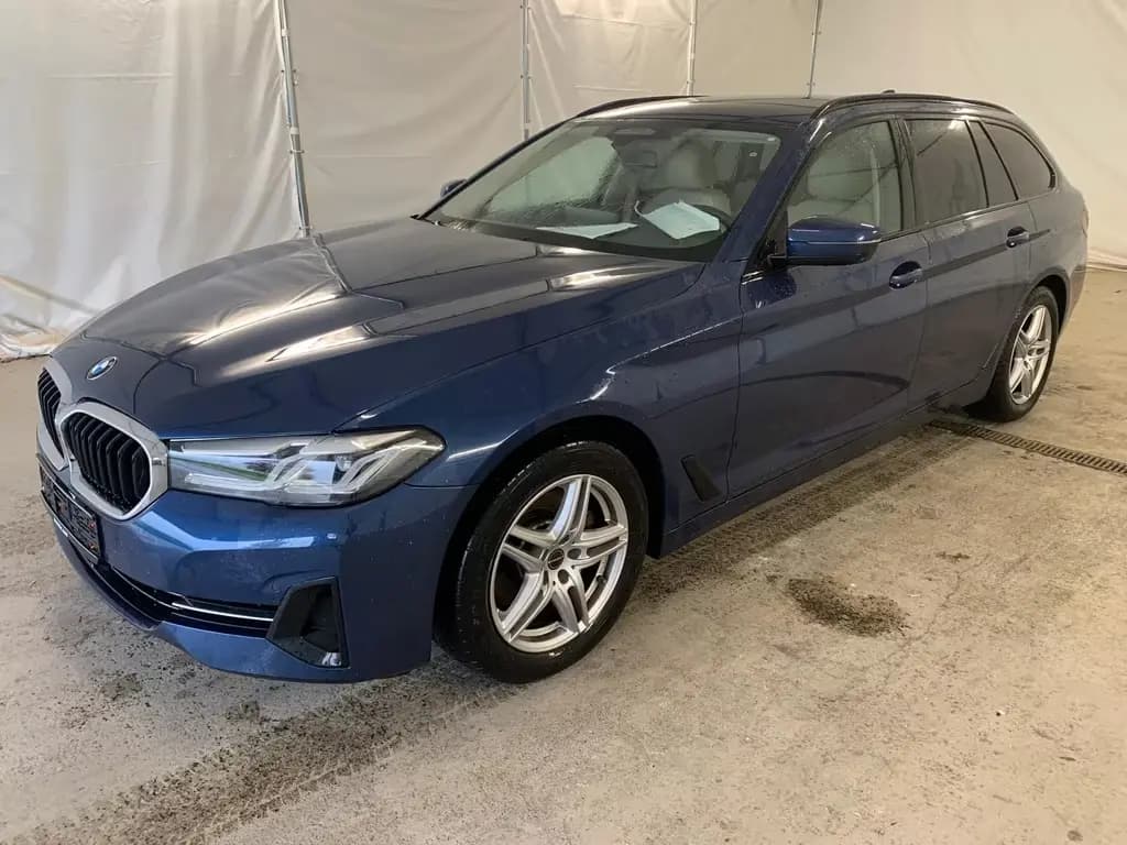 Main__Slider__Photo:BMW 520 d T xDr ACC+/LEDER/COCKP-PRO/LED+/360°KAM 12/2020-0