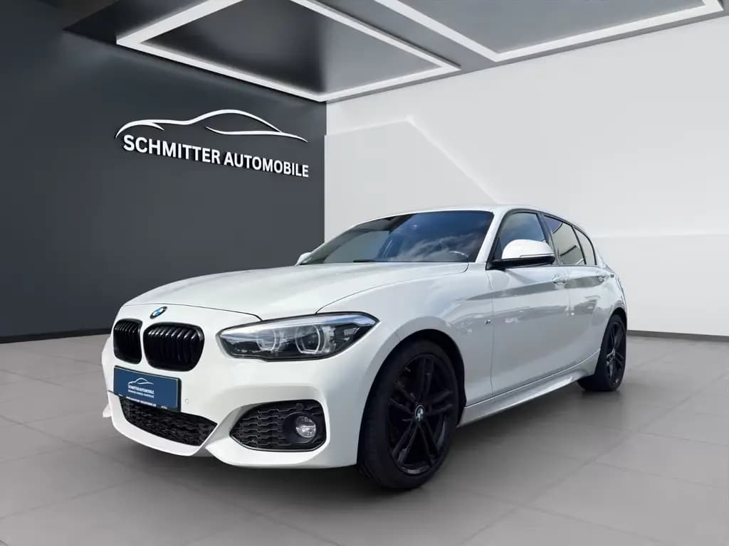 Main__Slider__Photo:BMW 118 i Edition M Sport Shadow 05/2019-0