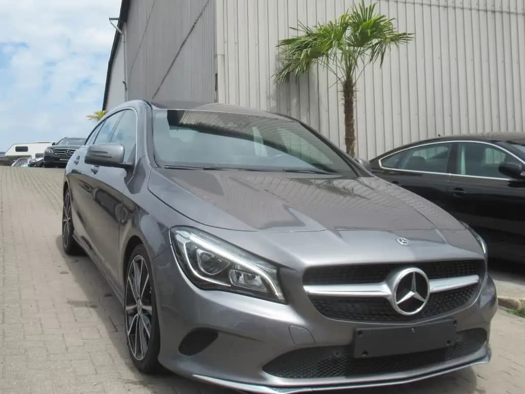 Main__Slider__Photo:Mercedes-Benz CLA 200 Shooting Brake -NAVI-LEDER- SHZ-PDC-2.HD 10/2018-0