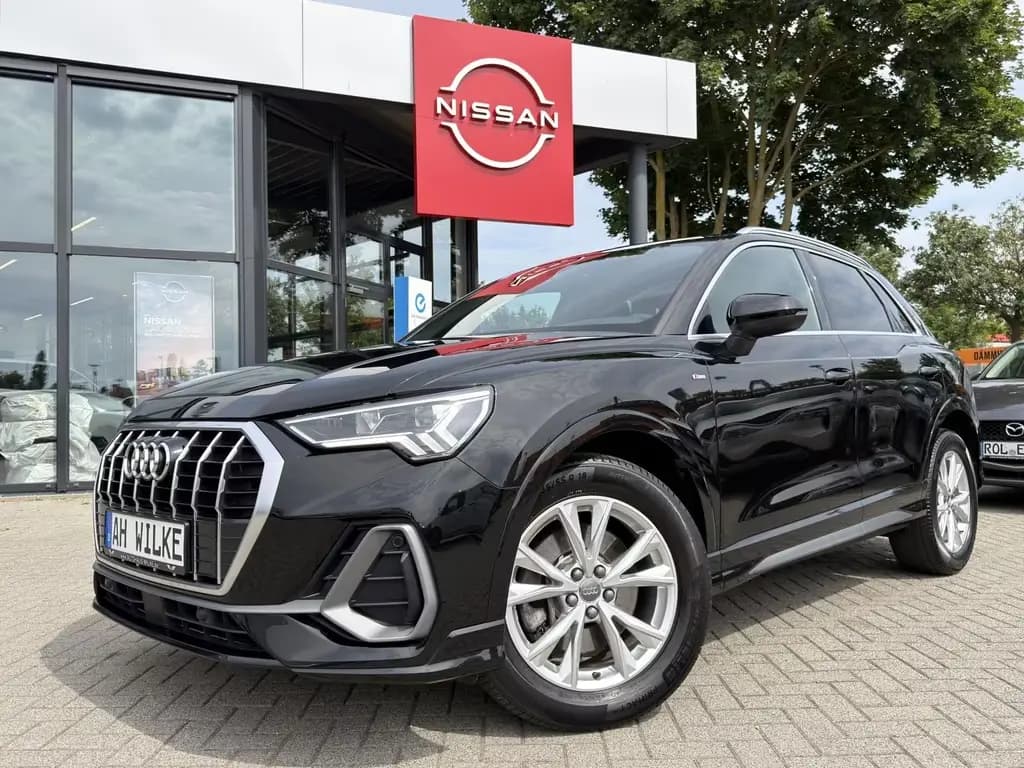 Main__Slider__Photo:Audi Q3 40 2.0TFSI quattro S line/VIRT.COCKPIT/NAVI/K 02/2019-0