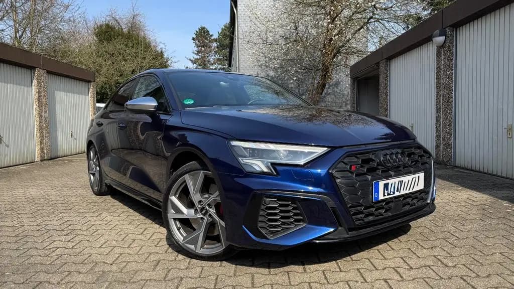 Main__Slider__Photo:Audi S3 TFSI S tronic quattro - 05/2022-0