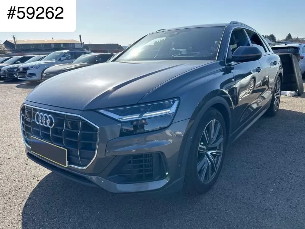 Main__Slider__Photo:Audi Q8 55TFSI Quattro S-Line|ACC|VCockp|HUD|Memo|21" 08/2022-0