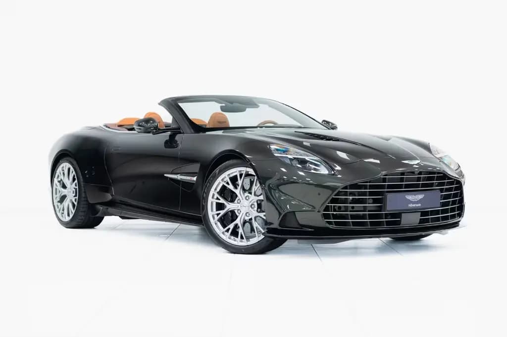 Main__Slider__Photo:Aston Martin Vanquish Volante Full Options Titanium Exhaust 02/2026-0