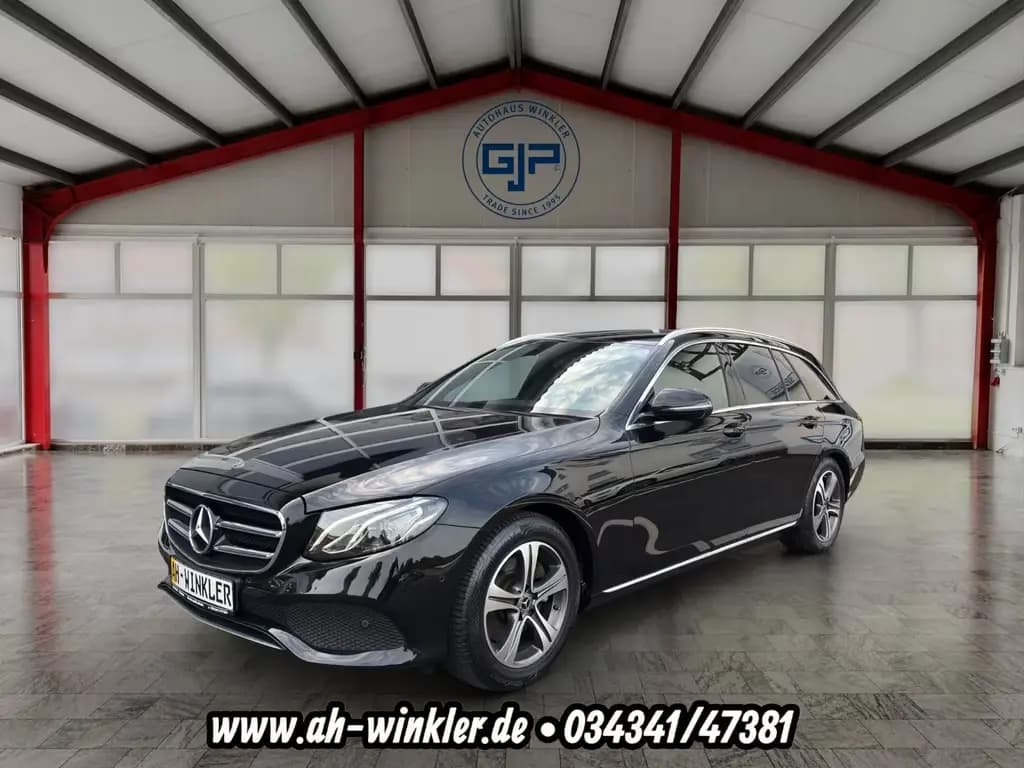 Main__Slider__Photo:Mercedes-Benz E 200 D  Kamera*DAB+*AHK*Navigation*Leder 02/2019-0