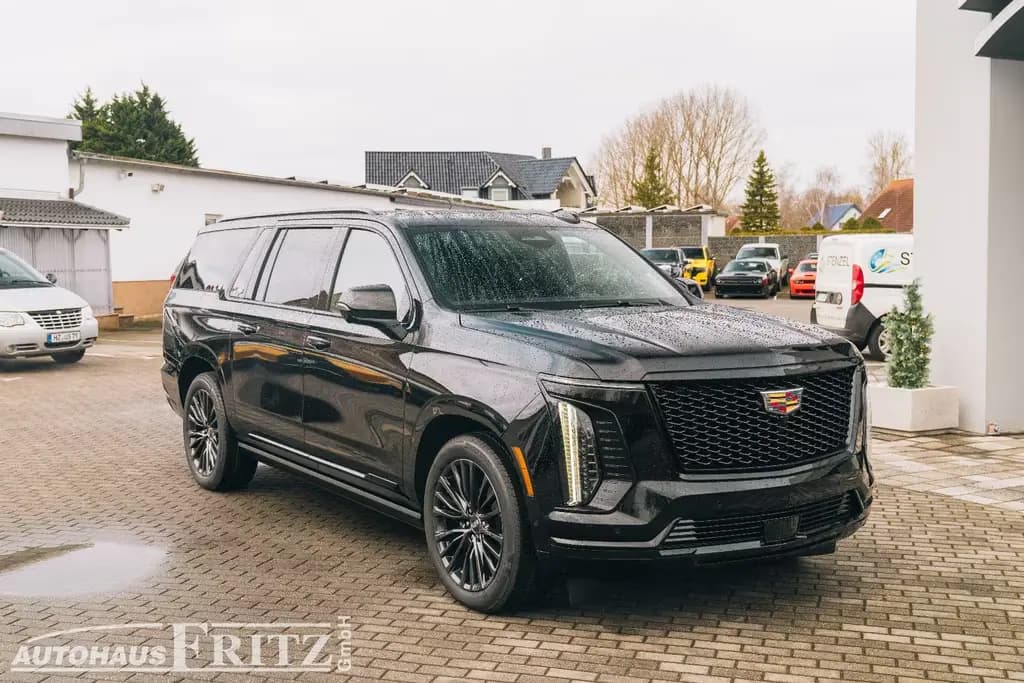 Main__Slider__Photo:Cadillac Escalade ESV Sport Platinum, TV, Executive Seats null-0