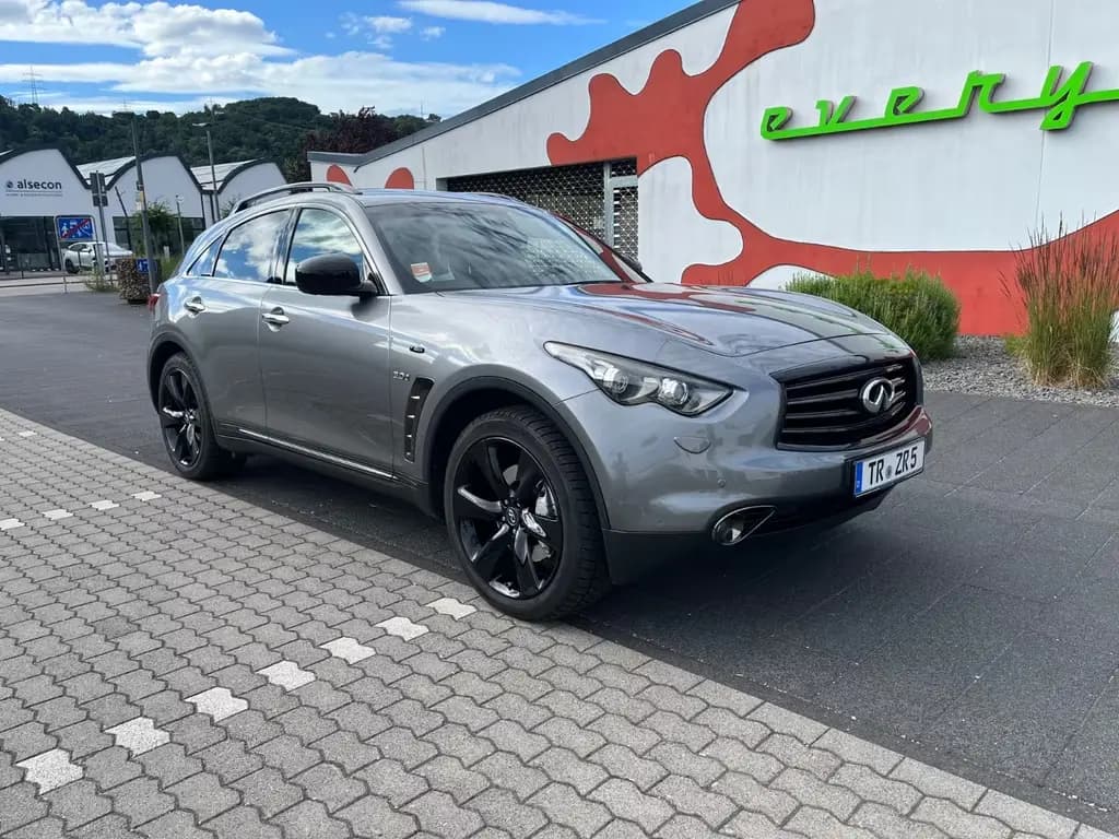 Main__Slider__Photo:Infiniti QX70 S 30d Ultimate TÜV neu Vollaustattung 04/2015-0