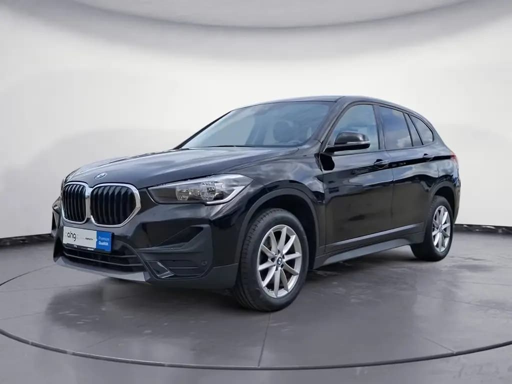 Main__Slider__Photo:BMW X1 sDrive18d PDC Navi Sitzheizung 03/2021-0