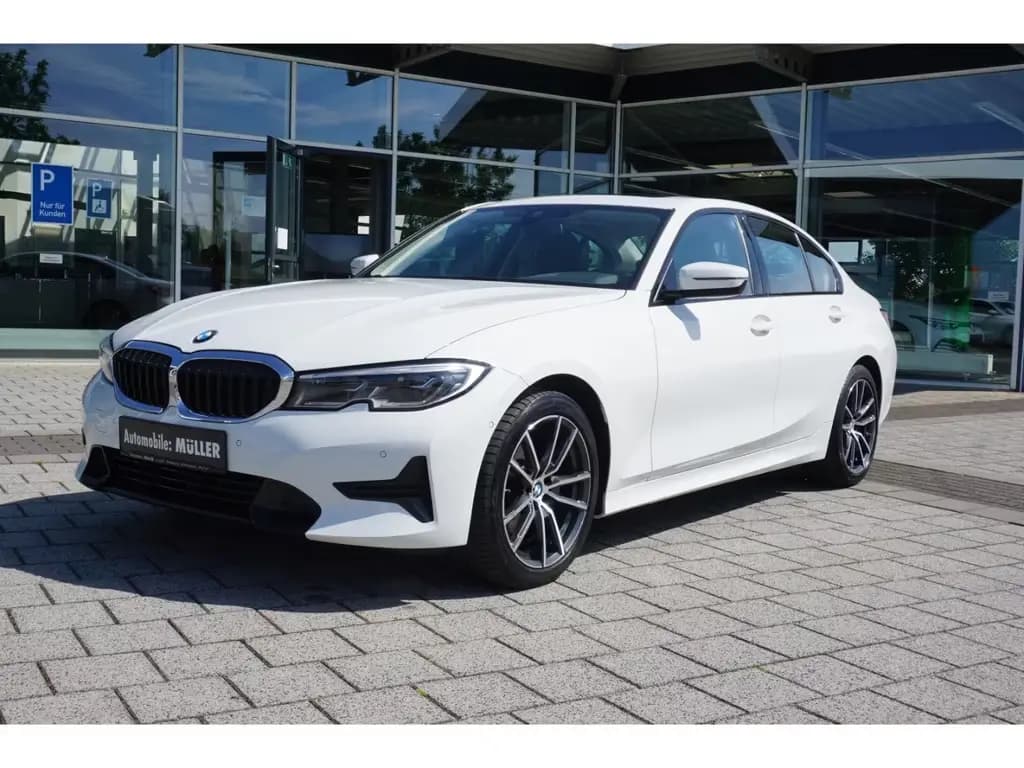 Main__Slider__Photo:BMW 320 d Sport Line Lim Aut. GLASDACH+KLIMA+SHZG+KO 03/2022-0