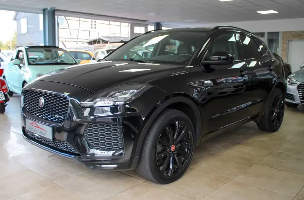 Main__Slider__Photo:Jaguar E-Pace D150 AWD R-Dynamik Pano Kamera 2.Hd 08/2019-0