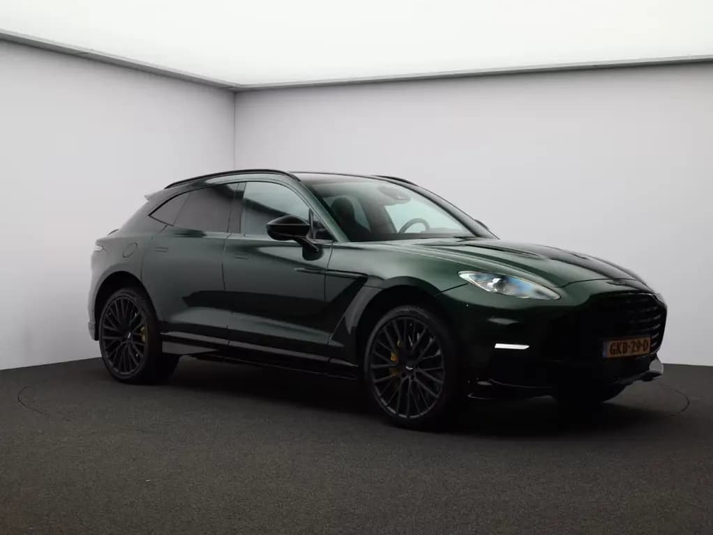 Main__Slider__Photo:Aston Martin DBX 4.0 V8 DBX 707 01/2024-0