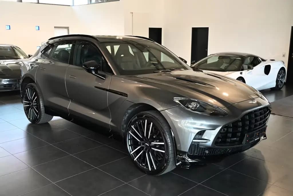 Main__Slider__Photo:Aston Martin DBX 707/Magnetic Silver/Bowers&Wilkins/Garantie 06/2026-0
