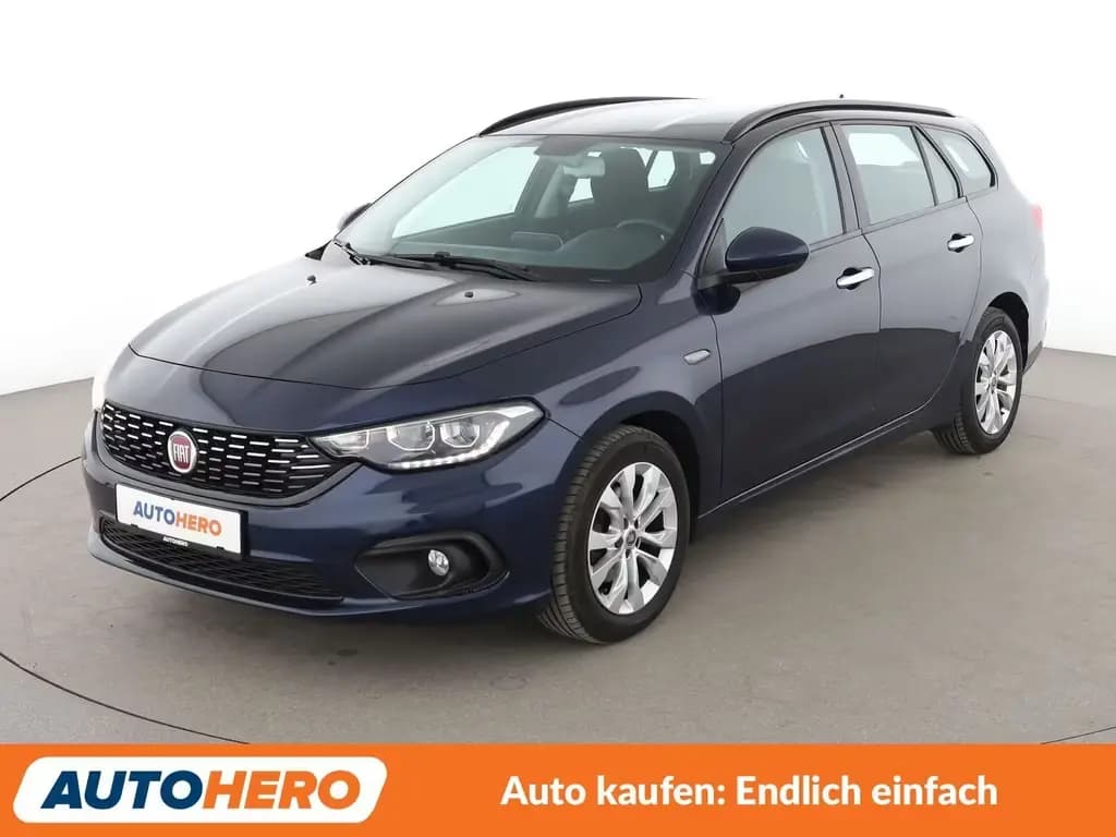 Main__Slider__Photo:Fiat Tipo 1.4 Turbo Lounge *NAVI*TEMPO*CAM*PDC*SHZ* 04/2017-0