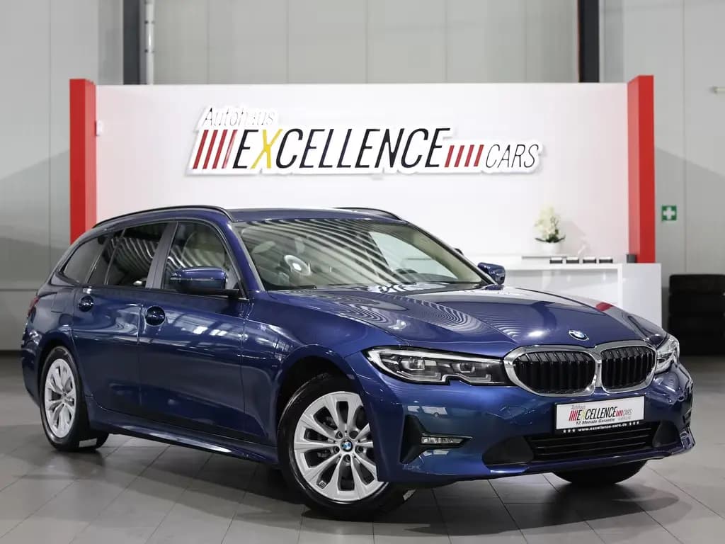 Main__Slider__Photo:BMW 320 d Touring SPORT BLUE & BEIGE / PANORAMA, LED 02/2022-0