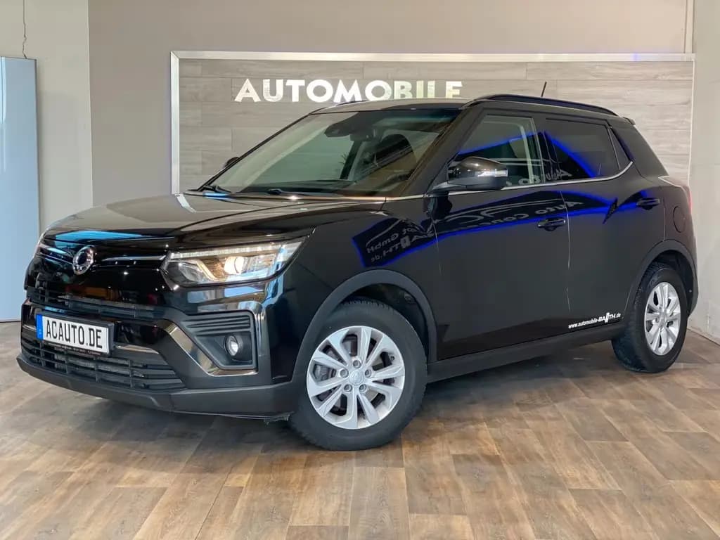 Main__Slider__Photo:Ssangyong Tivoli 1.5 T-GDi 2WD AT+SZH+SPUR+RFK+NAVI 10/2019-0