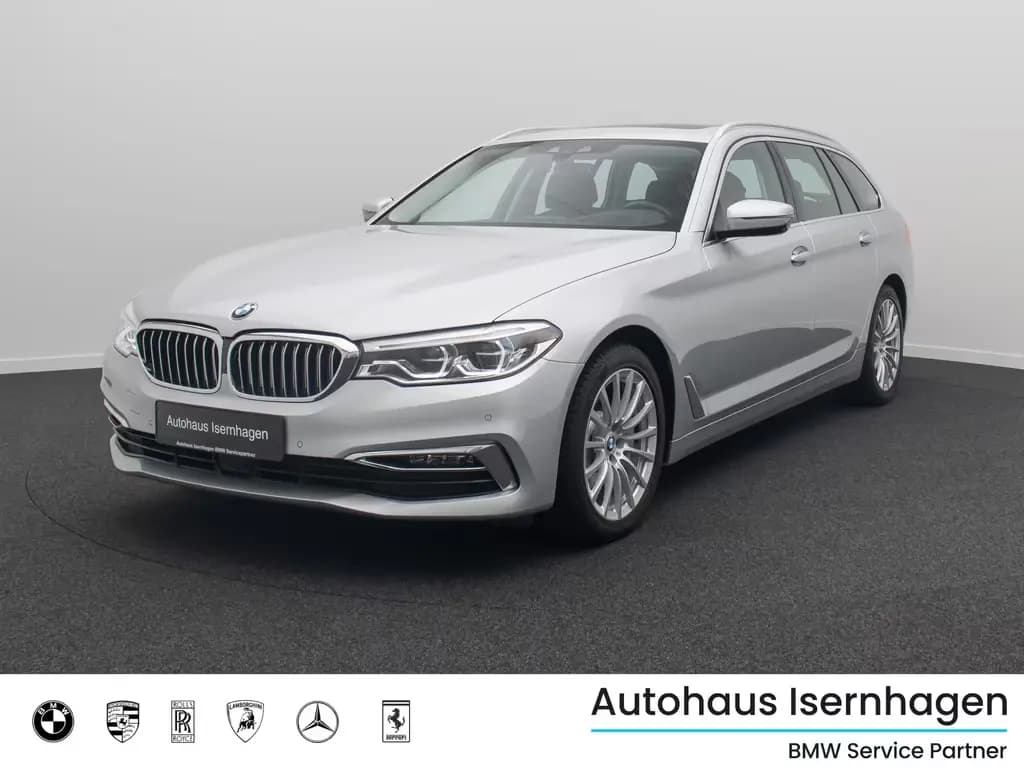 Main__Slider__Photo:BMW 530 d xD LuxuryLine Panoram 360°HUD HiFi DisplKey 02/2020-0