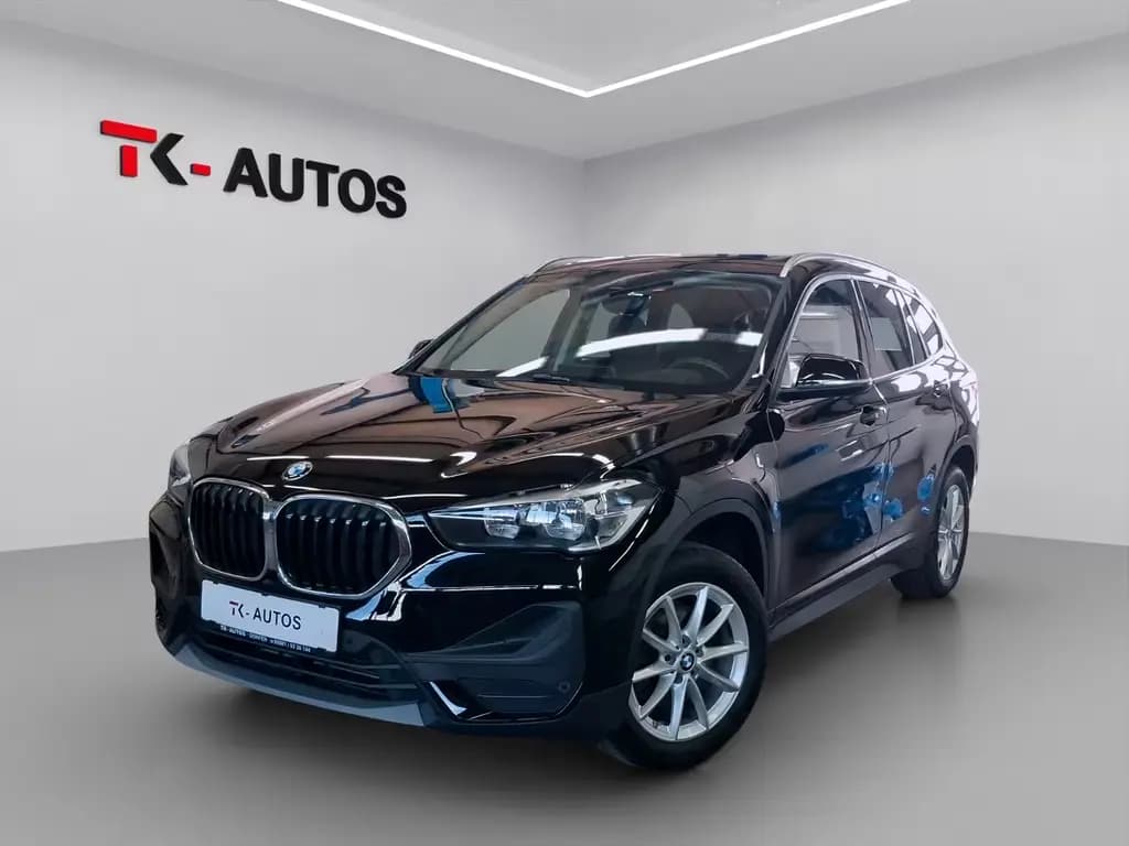 Main__Slider__Photo:BMW X1 sDrive 18d.,1.Hand,Navi,Pano,HUD,AHK,Kamera 02/2020-0