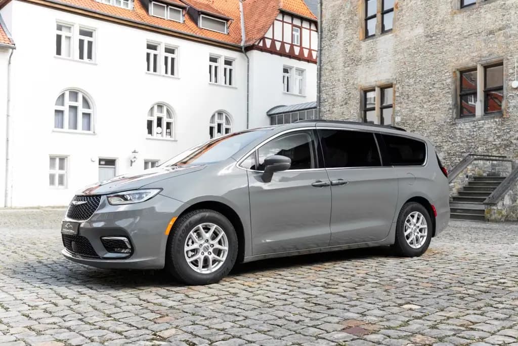 Main__Slider__Photo:Chrysler Pacifica Touring LPG ACC 360° LED TOTW CARPLAY 07/2022-0