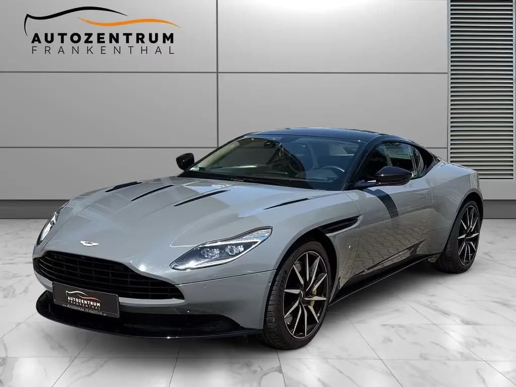 Main__Slider__Photo:Aston Martin DB11 V12 LAUN. EDI. FOLIERT AMR UPGRADE B&O 12/2016-0