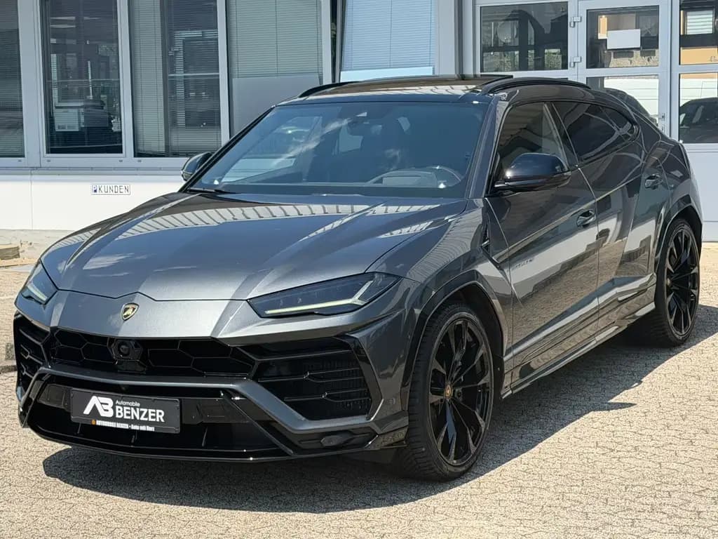 Main__Slider__Photo:Lamborghini Urus /PANO/23ZOLL/B&O-3D/360KAM/HEAD-UP 08/2018-0