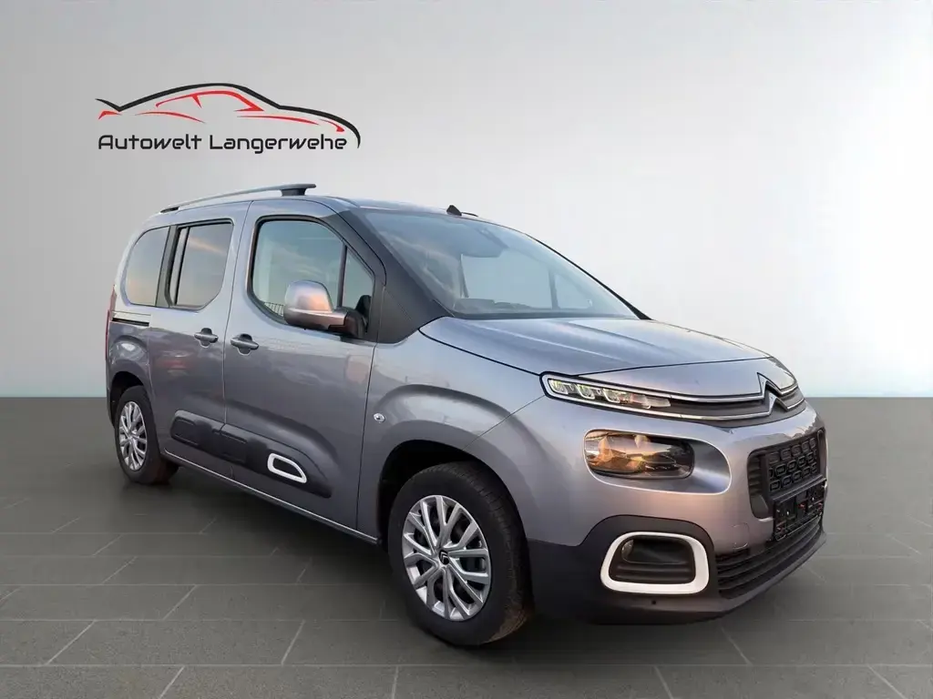 Main__Slider__Photo:Citroën Berlingo *Shine M*Pano*Apple*HeadUp*RFK*2.Hand* 10/2018-1
