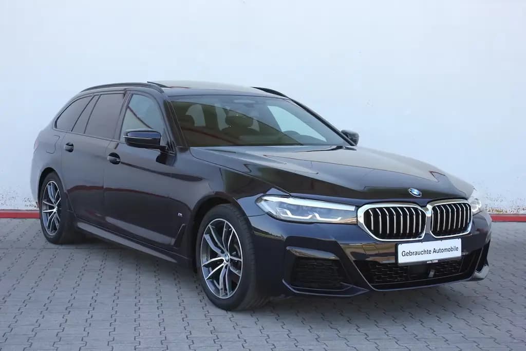 Main__Slider__Photo:BMW 520 d xDrive Touring M Sport PANO AHK ACC HiFi 11/2021-0