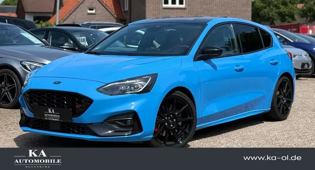 Main__Slider__Photo:Ford Focus ST Edition 2.3 EcoBoost Limited Totw./Matr 03/2022-0