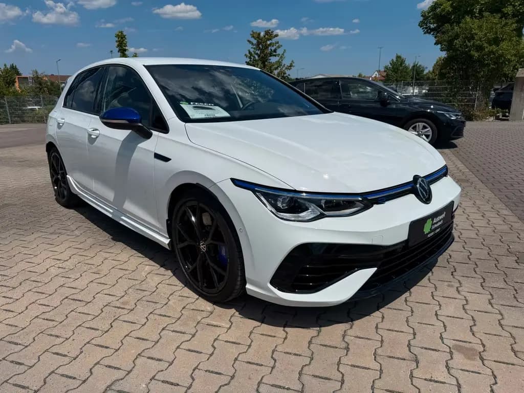Main__Slider__Photo:Volkswagen Golf R 20 Years 4MO 2.0 TSI DSG AKRA IQ HARMAN 06/2023-0