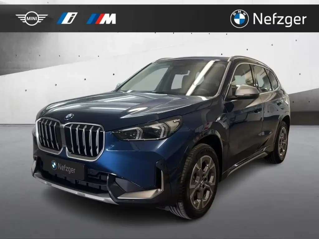 Main__Slider__Photo:BMW X1 xDrive23i xLine Park-Assistent Sportsitz Alar 06/2023-0