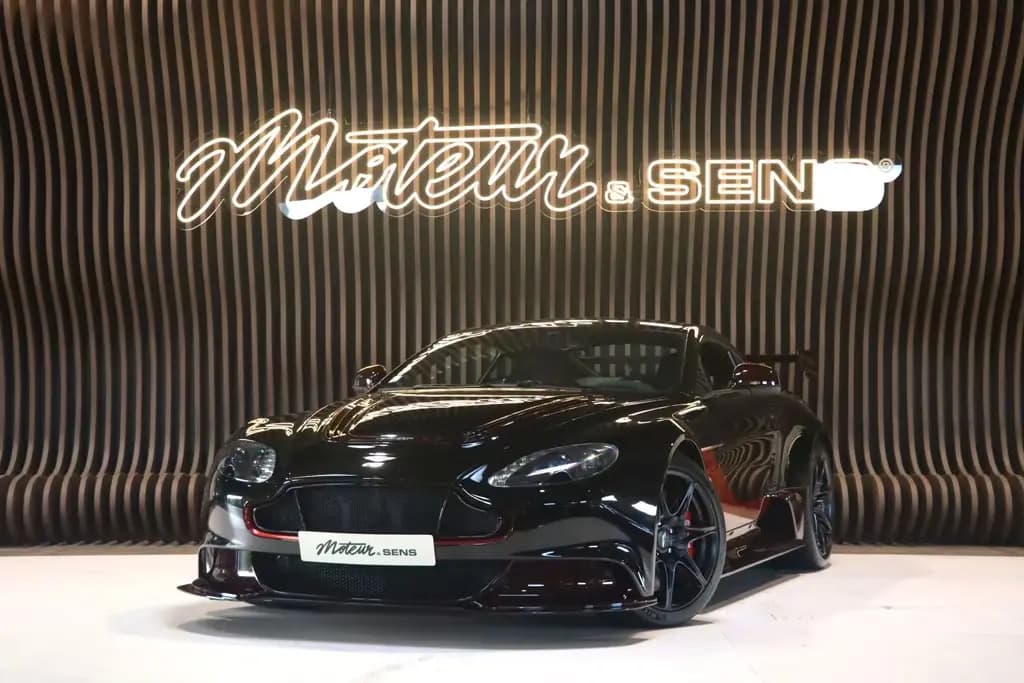 Main__Slider__Photo:Aston Martin V12 Vantage Vantage GT12 - Red Carbon Exposed - 71 of 100 06/2016-0