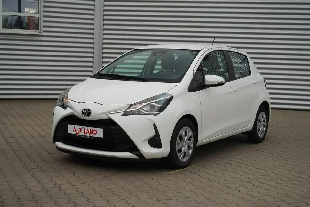 Main__Slider__Photo:Toyota Yaris 1.5 Comfort Klima Kamera Spurhalte 02/2019-1