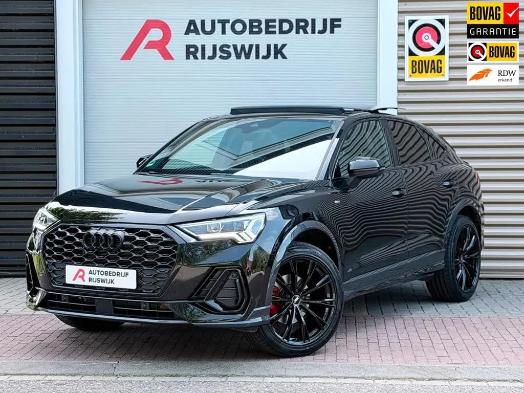 Main__Slider__Photo:Audi Q3 Sportback 35 TFSI S-Line RSQ3 Pano/Keyless/So 05/2023-0