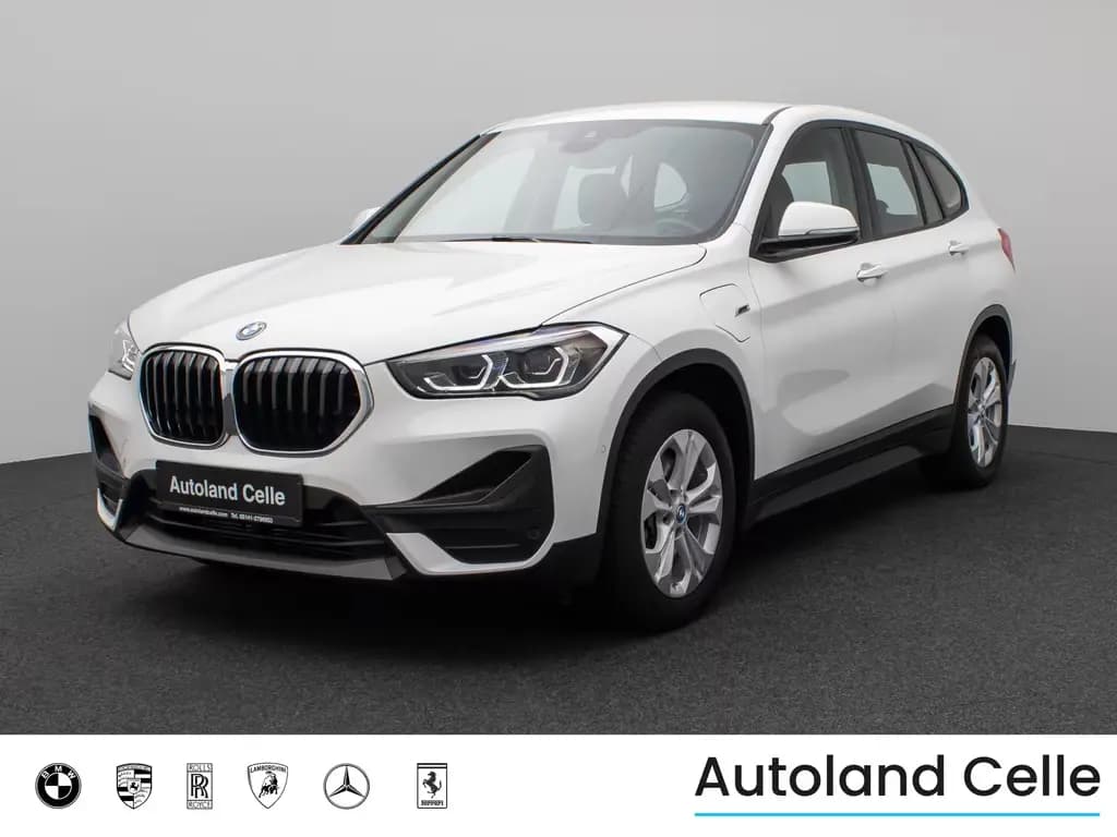 Main__Slider__Photo:BMW X1 xD25e Parkassist DAB Navi Geschwindigkeitsreg 06/2022-0