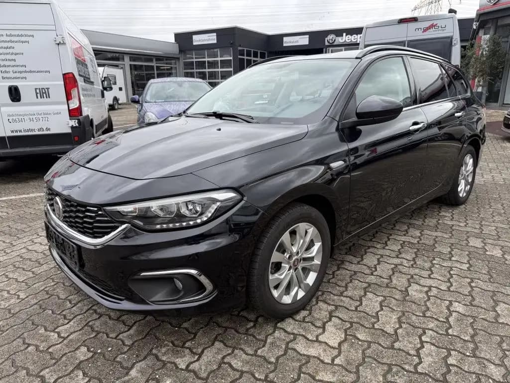 Main__Slider__Photo:Fiat Tipo Kombi 1.4 T-Jet Lounge 02/2017-0
